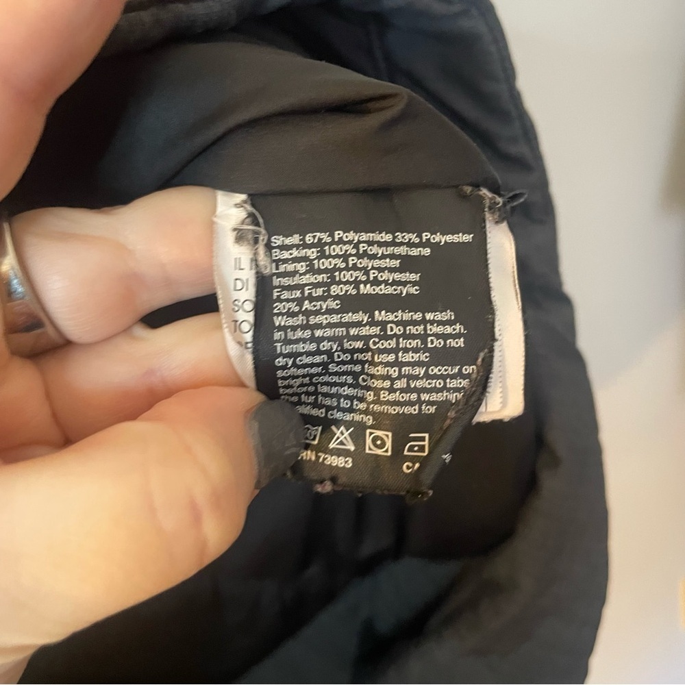 Helly Hansen Winter Coat Medium - Picture 5 of 6